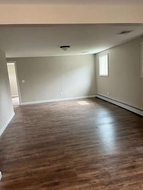 2 bed, 900 sqft, $2,800 — Photo 4