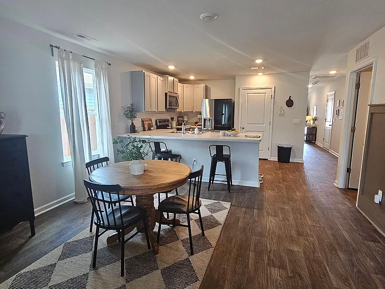 1006 Course Ln — Photo 13