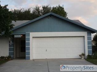 2205 Softwind Ct, Kissimmee, FL 34744