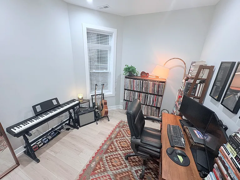 2451 N Albany Ave #1 — Photo 9