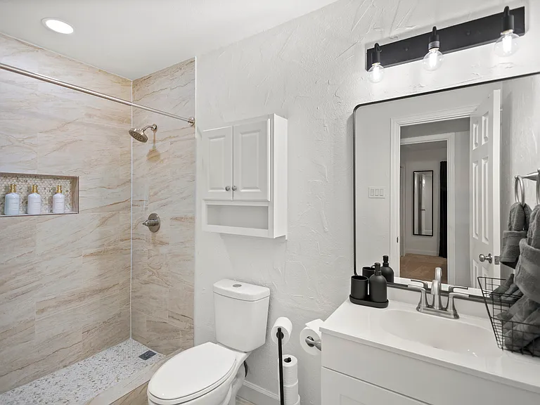 3410 Country Club Dr — Photo 15