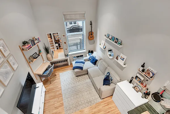 Rented by Cooper & Cooper Real Estate | media 2