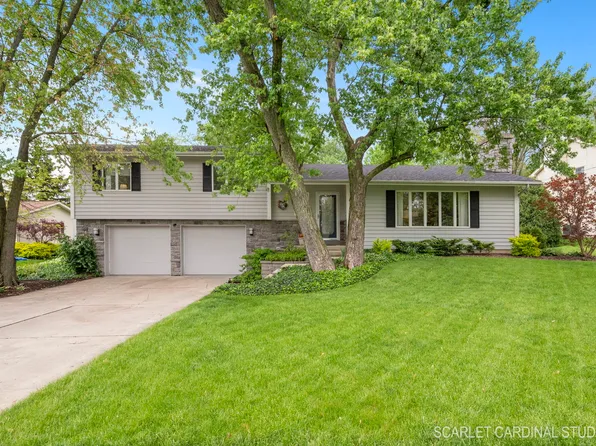 0N375 Silverleaf Blvd, Wheaton, IL 60187