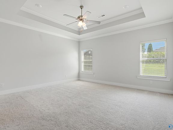 3rd image of 118 Clift Farm Dr