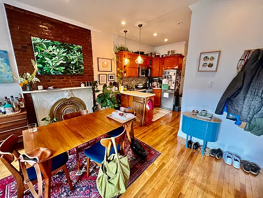 Rented by Highline Residential | media 45