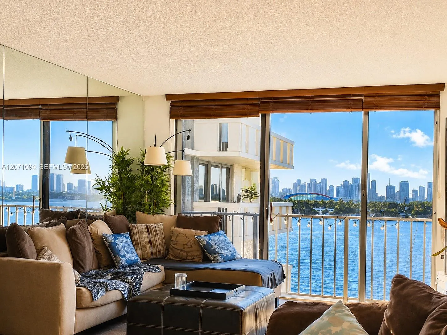 South Bay Club Condo — Photo 2