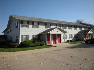 777 E Springhill Dr, Terre Haute, IN 47802