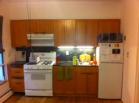 Rented by Moses Stoller, LREB | media 1