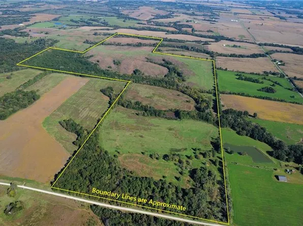 E 250th Ave, Bethany, MO 64424