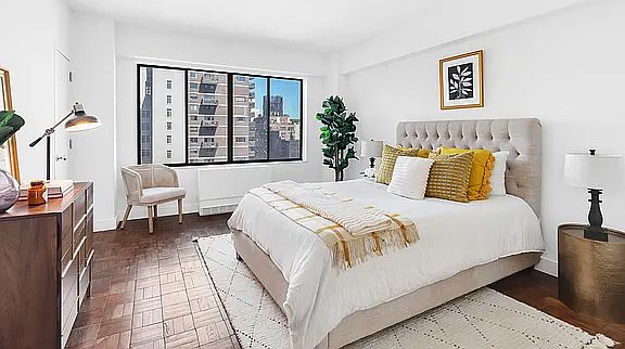 4th image of 900 Park Ave APT 16A
