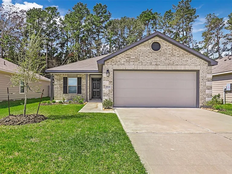 10031 Spring Creek Rd — Photo 1