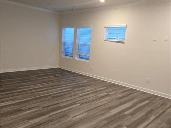 433 Cranford Dr, Pineville, NC 28134