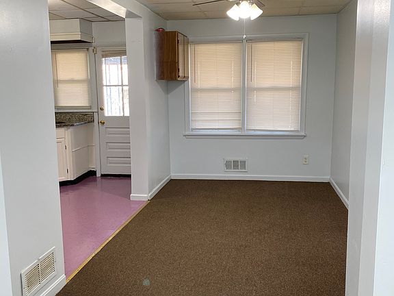 4th image of 2167 Graythorn Rd
