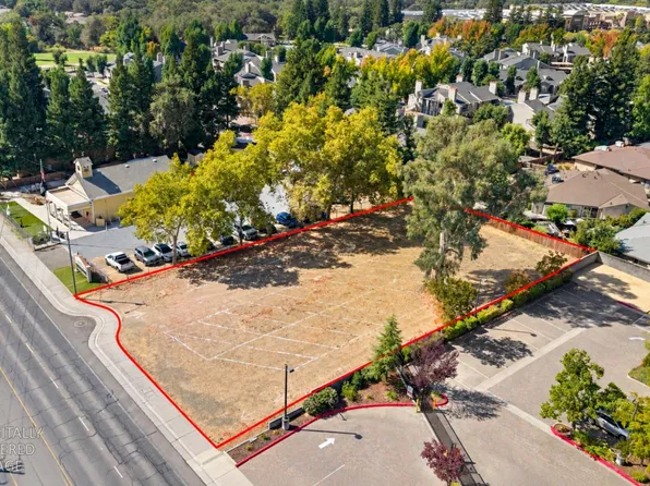 6941 Sylvan Rd, Citrus Heights, CA 95610