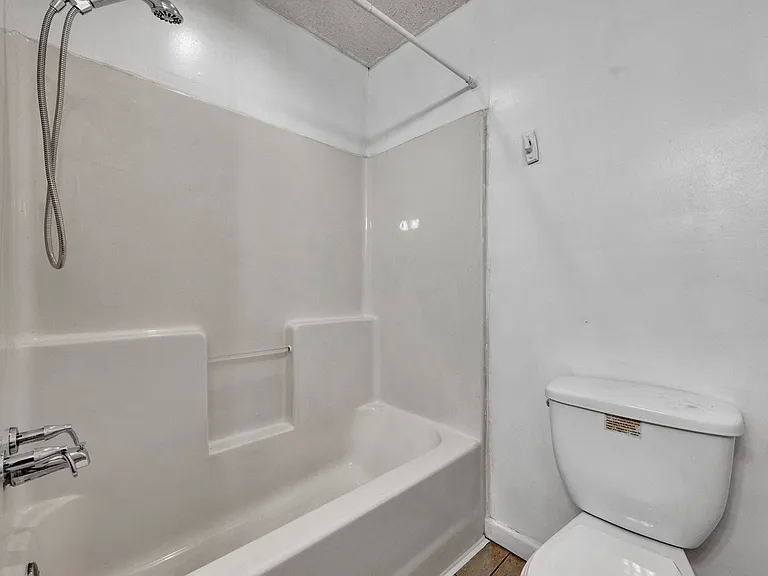 805 29th St SW — Photo 26