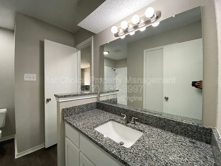 6706 Crestmont Ct — Photo 17