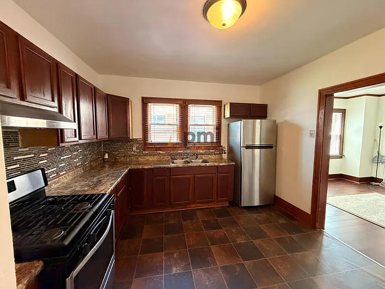 215 N Woodland Ave — Photo 6