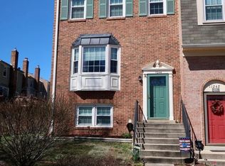 11244 Edgemoor Ct, Woodbridge, VA 22192