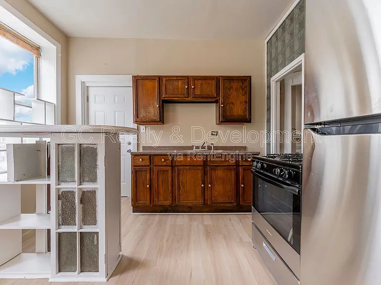 3328 W Chicago Ave #2R — Photo 8