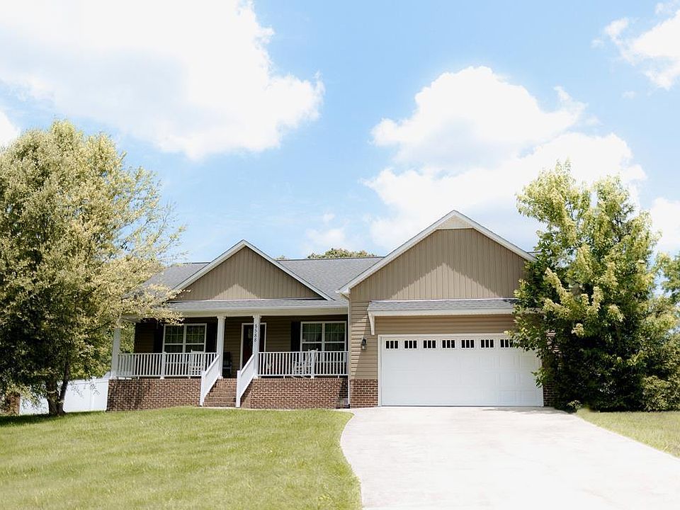 1st image of 5588 Village Rd