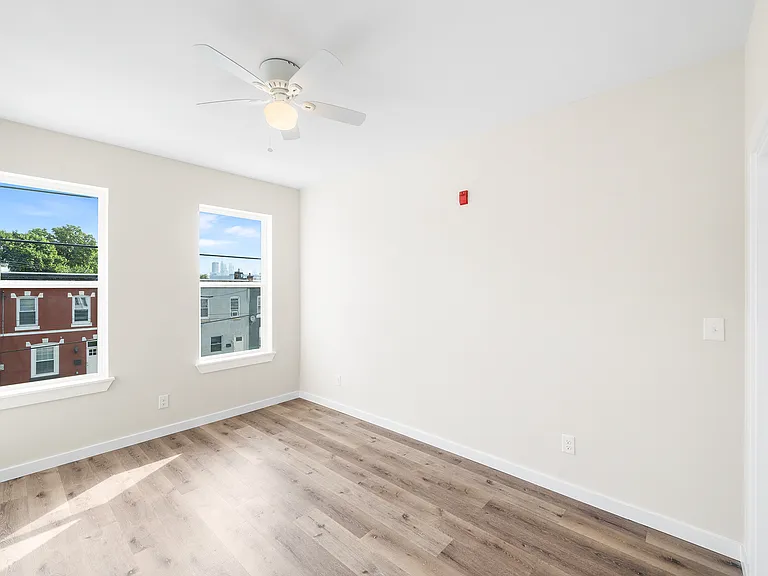 4900 Kingsessing Ave #2 — Photo 11
