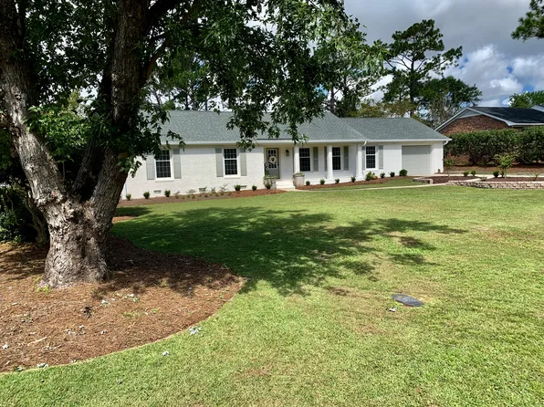 6233 Teal St, Wilmington, NC 28403