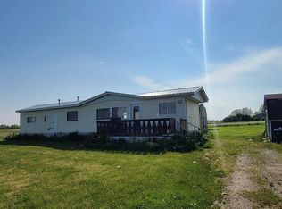 2538 Harneck Rd, Applegate, MI 48401