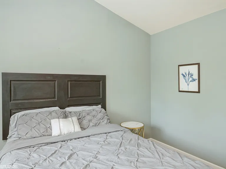 5743 Cambridge Bay Dr — Photo 24