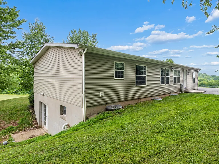 12350 Jesse Smith Rd — Photo 13