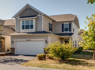 6N295 Whitmore Cir UNIT E, Saint Charles, IL 60174