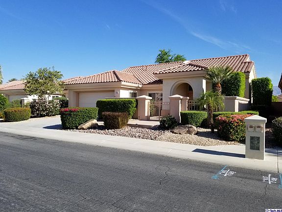 3rd image of 78920 Mimosa Dr
