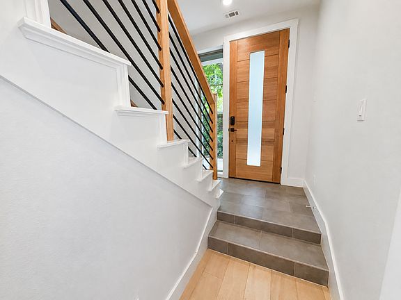 3rd image of 2620 Valley View Ln #202