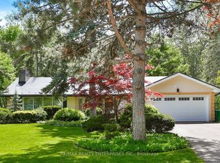 1364 Avonbridge Dr, Mississauga, ON L5G 3G5