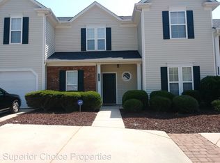 9068 Cinnabay Dr, Charlotte, NC 28216