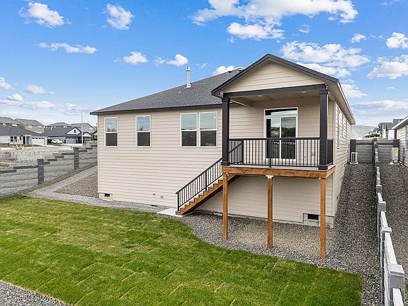 748 Tatoosh AVE by Aho Construction