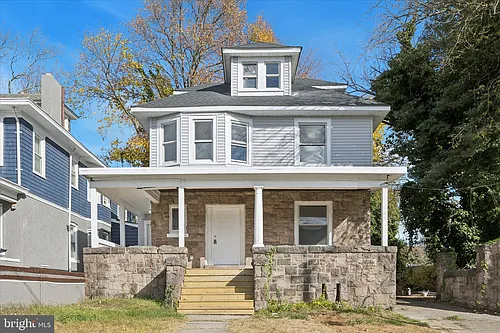 566 Rutherford Ave #2 Photo 1
