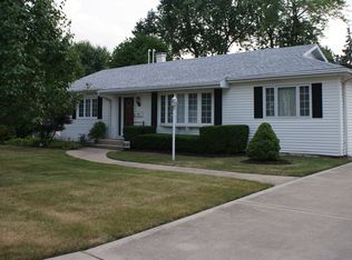 830 S 10th Ave, La Grange, IL 60525
