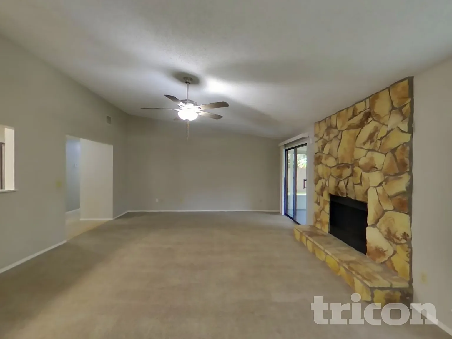 8338 Knotts Landing Drive E Jacksonville FL — Photo 3