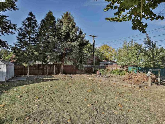 4th image of 1428 Grant Ave