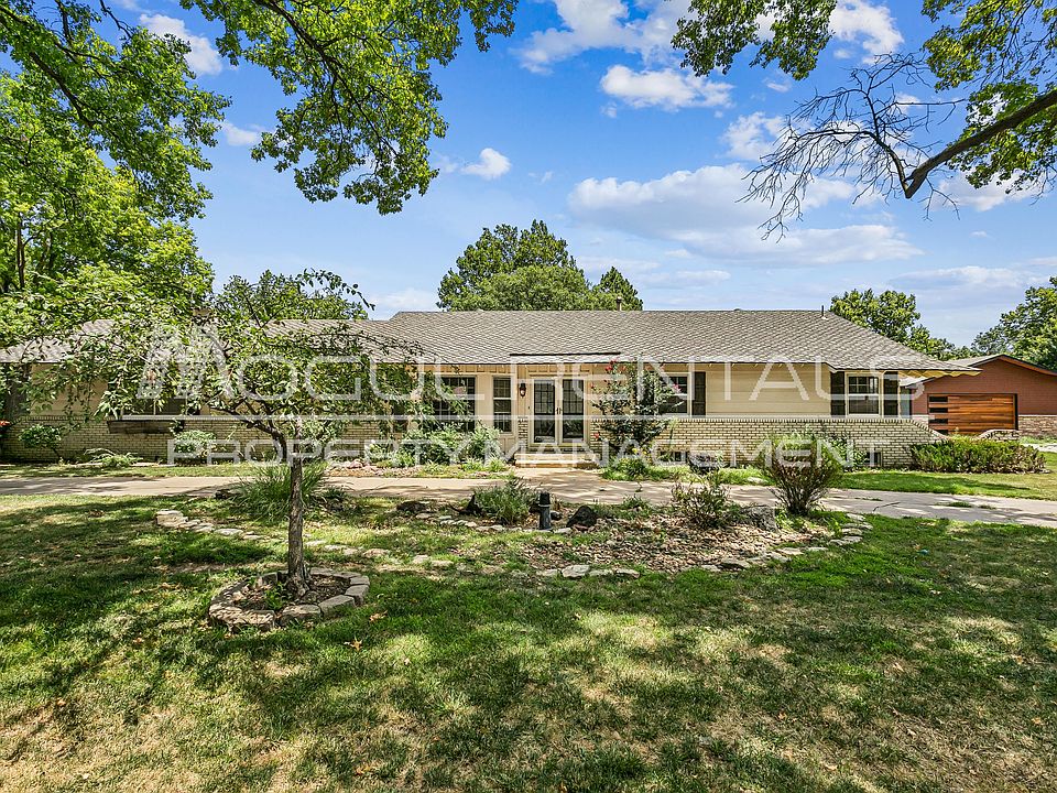 1st image of 500 S Circle Lake Rd