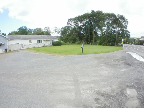 1677 Blakeslee Boulevard Dr W, Lehighton, PA 18235