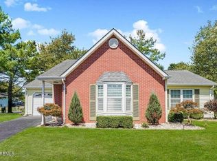 13 Gatley Close, Freehold, NJ 07728