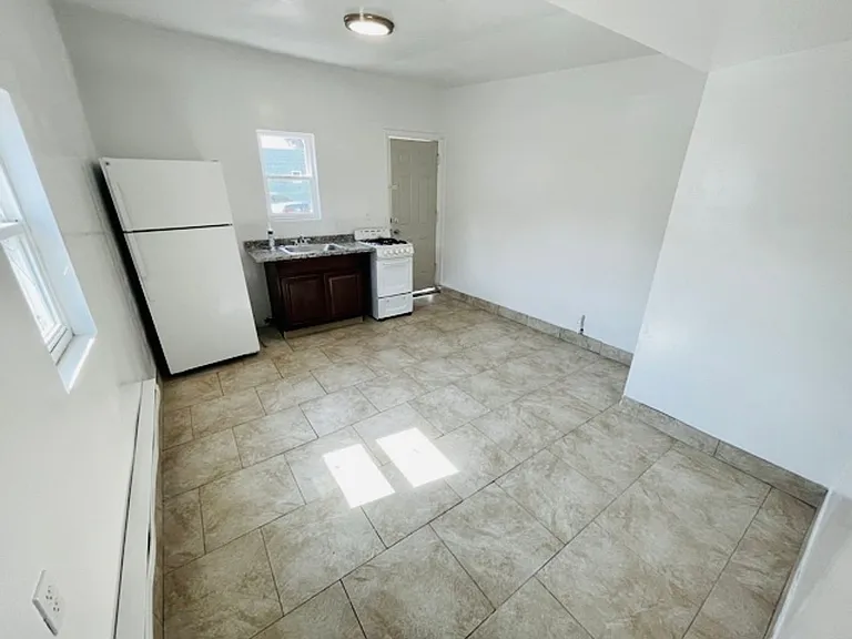 315 Swope Ave — Photo 5