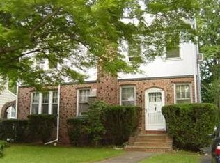 215 Stonehouse Rd, Bloomfield, NJ 07003