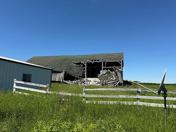 5th image of 238588 Deer Creek Ln