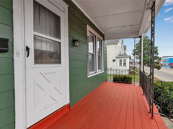 3rd image of 375 Military Rd