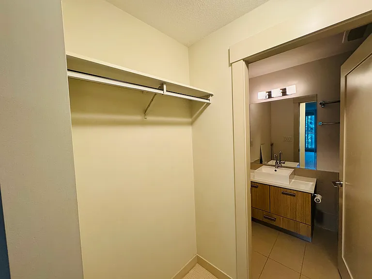 2214 Kelly Ave #308 — Photo 10