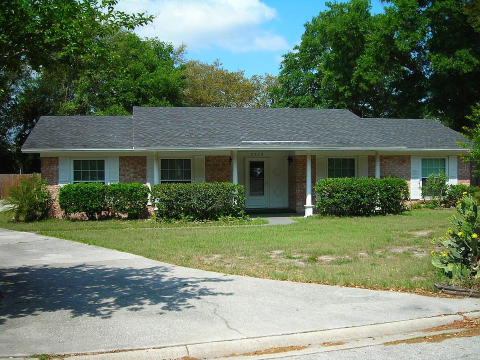 1st image of 2710 Oakdale Dr W