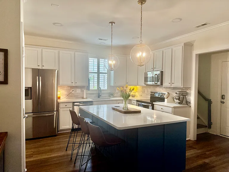 15706 Seafield Ln — Photo 5
