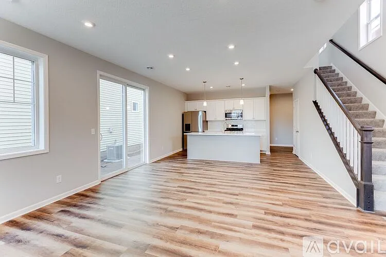 3 bed, 2.5 bath, 1875 sqft, $2,650 — Photo 2